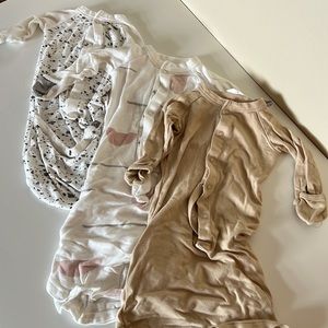 3 goumi gowns sz 0-6